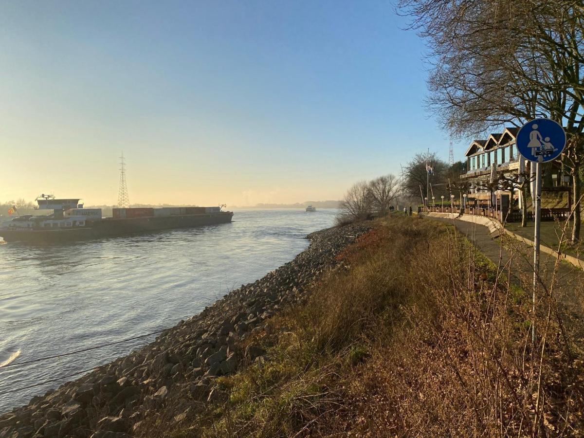 Wohnen Direkt An Der Rheinpromenade Mit Whirlpool Und Sauna Gotterswickerhamm Ngoại thất bức ảnh